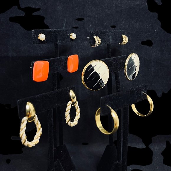 Lot of 6 Gold Tone Pierced Earrings (4841) - Picture 8 of 9